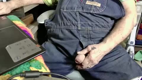 Fred. online show from 12-23-24, 09:40