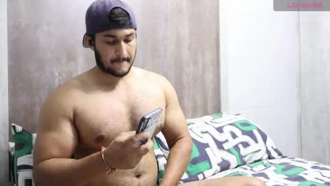 fatherfly001 online show from 04-30-26, 08:48