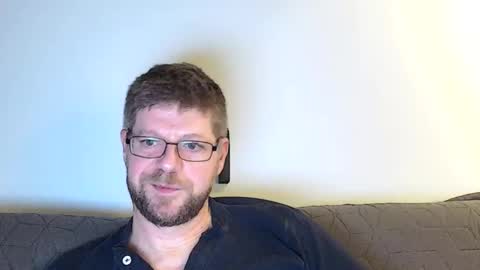 Snapshot of fattenmenow chatting on 11-04-25, 12:43 fattenmenow online show from 11-04-25, 12:43