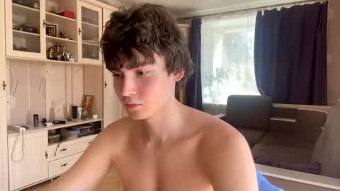 Snapshot of faustfrost chatting on 09-09-25, 11:32 Faust online show from 09-09-25, 11:32