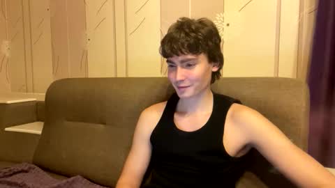 Snapshot of faustfrost chatting on 10-15-25, 03:34 Faust online show from 10-15-25, 03:34