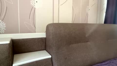 Snapshot of faustfrost chatting on 10-20-25, 11:32 Faust online show from 10-20-25, 11:32