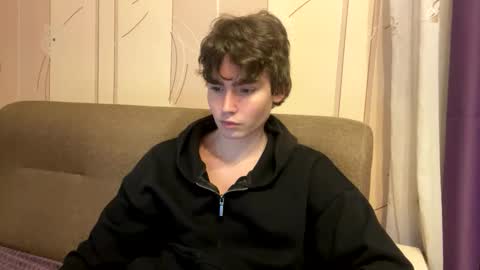 Snapshot of faustfrost chatting on 11-25-25, 11:32 Faust online show from 11-25-25, 11:32