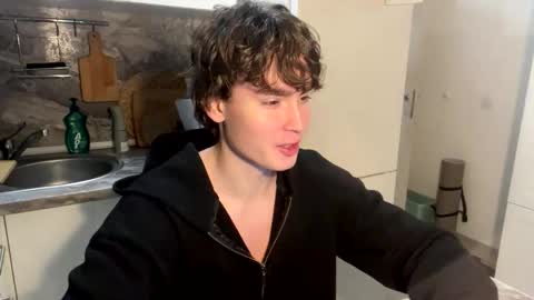 Snapshot of faustfrost chatting on 11-26-25, 03:35 Faust online show from 11-26-25, 03:35