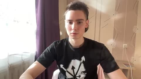 Snapshot of faustfrost chatting on 03-24-26, 02:11 Faust online show from 03-24-26, 02:11