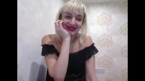 favorite_angel online show from 12-16-24, 01:10