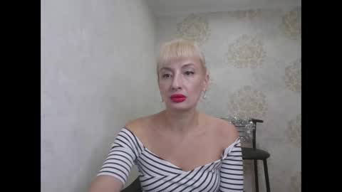 favorite_angel online show from 01-03-25, 08:01