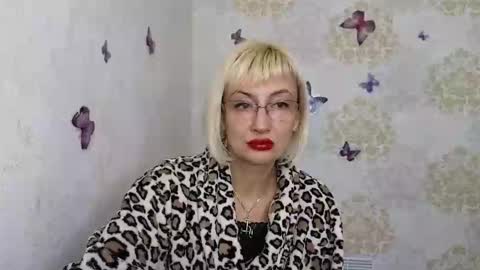 favorite_angel online show from 02-08-25, 09:24
