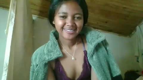 fayence09 online show from 12-17-25, 01:11