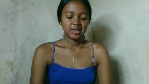 fayence09 online show from 12-21-25, 02:13