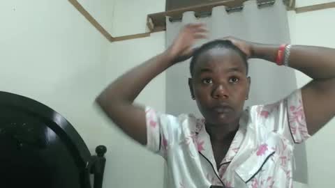 Snapshot of fayrie1 chatting on 09-23-25, 11:46 fayrie1 online show from 09-23-25, 11:46