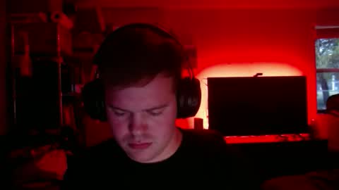 Chris online show from 06-08-26, 12:25