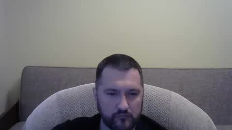 Snapshot of feb82 chatting on 05-11-26, 01:28 feb82 online show from 05-11-26, 01:28