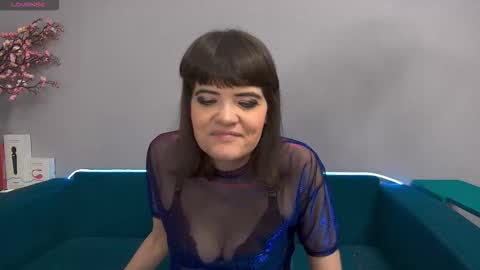 Laura online show from 10-02-25, 05:25