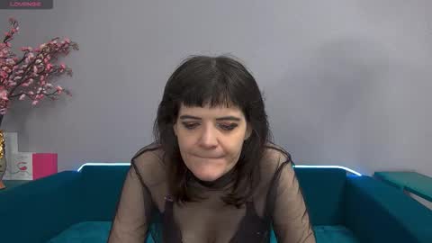 Laura online show from 01-17-26, 06:44