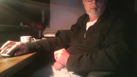 Snapshot of feet_fan69 chatting on 12-16-24, 04:49 John Buck online show from 12-16-24, 04:49
