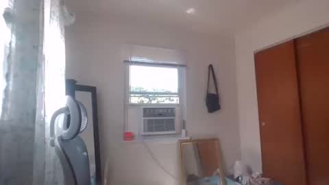 Soley online show from 10-14-25, 03:35