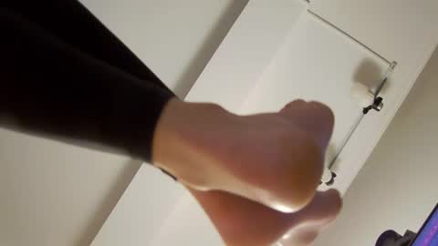 FeetVibe online show from 11-05-25, 12:05