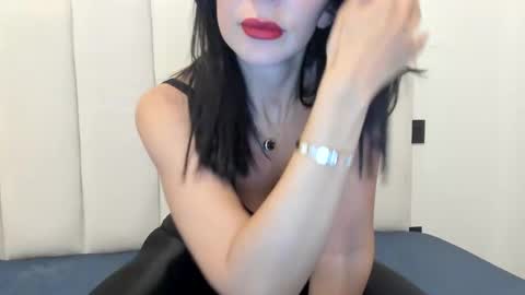 FelineChic online show from 03-01-25, 03:49