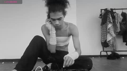 FELINE online show from 10-20-25, 10:49