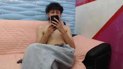 Snapshot of felipe_browns chatting on 12-04-24, 01:20 Felipe Browns online show from 12-04-24, 01:20