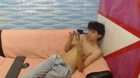 Snapshot of felipe_browns chatting on 12-09-24, 01:24 Felipe Browns online show from 12-09-24, 01:24