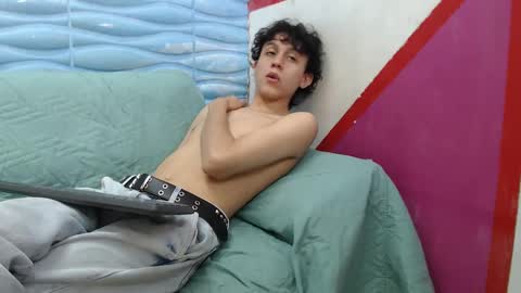 Snapshot of felipe_browns chatting on 12-20-24, 01:54 Felipe Browns online show from 12-20-24, 01:54