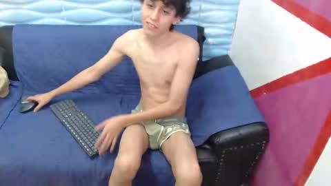 Snapshot of felipe_browns chatting on 12-29-24, 12:55 Felipe Browns online show from 12-29-24, 12:55