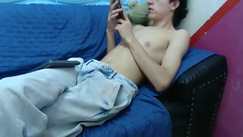 Snapshot of felipe_browns chatting on 01-09-25, 03:44 Felipe Browns online show from 01-09-25, 03:44