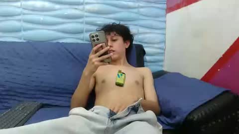 Snapshot of felipe_browns chatting on 01-12-25, 04:40 Felipe Browns online show from 01-12-25, 04:40
