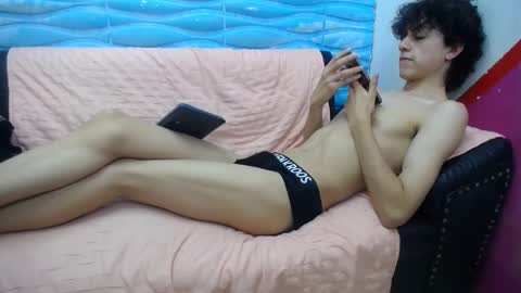 Snapshot of felipe_browns chatting on 01-27-25, 04:43 Felipe Browns online show from 01-27-25, 04:43