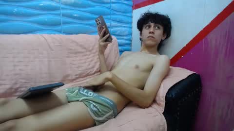 Snapshot of felipe_browns chatting on 02-10-25, 04:14 Felipe Browns online show from 02-10-25, 04:14