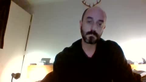 felipesmg2 online show from 05-17-26, 02:42