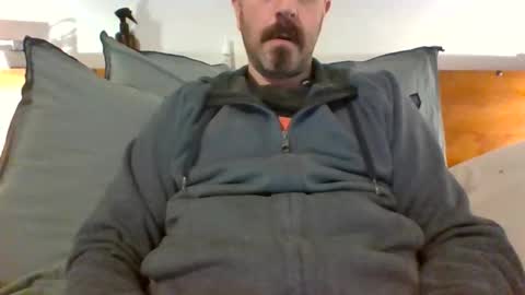 felipesmg2 online show from 05-18-26, 03:02