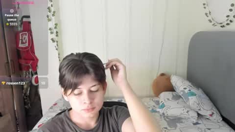 Snapshot of felix_leex chatting on 03-21-26, 07:28 Felix leex online show from 03-21-26, 07:28