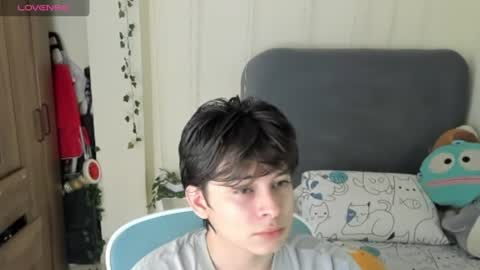 Snapshot of felix_leex chatting on 06-15-26, 06:54 Felix leex online show from 06-15-26, 06:54