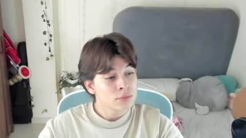 Snapshot of felix_leex chatting on 07-07-26, 07:07 Felix leex online show from 07-07-26, 07:07