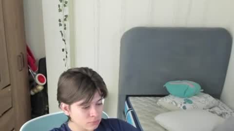 Snapshot of felix_leex chatting on 07-18-26, 01:15 Felix leex online show from 07-18-26, 01:15