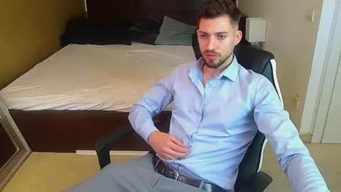 Snapshot of felixrook chatting on 06-14-26, 04:14 FelixRook online show from 06-14-26, 04:14