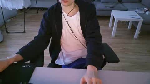 Snapshot of felixsagg chatting on 12-09-24, 12:51 felixsagg online show from 12-09-24, 12:51