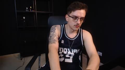 Snapshot of felixstark chatting on 06-19-26, 04:50 FelixStark online show from 06-19-26, 04:50