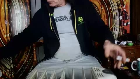 hungnsexy  online show from 02-12-25, 05:37