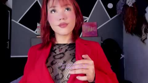 fem_boy6 online show from 11-17-25, 11:10