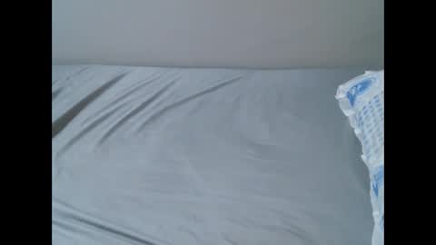 Snapshot of femaqueen chatting on 09-18-25, 08:27 Navil online show from 09-18-25, 08:27