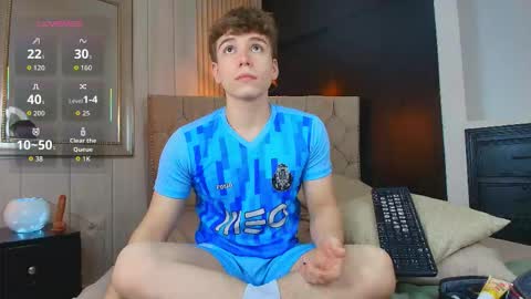 Femboy Max online show from 09-13-25, 12:38