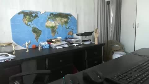 femdomsubby online show from 12-05-24, 01:47