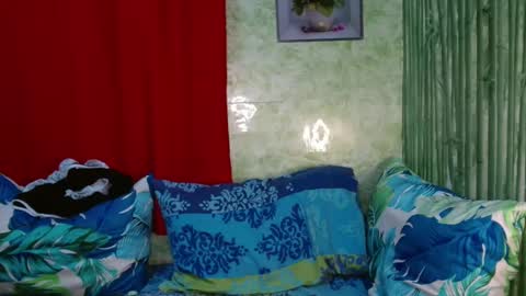 feminine_tsx online show from 12-23-24, 02:56