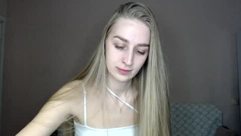 Femke online show from 02-12-26, 11:11