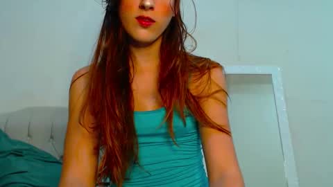 Snapshot of femmeangel chatting on 06-01-26, 01:40 Alice online show from 06-01-26, 01:40