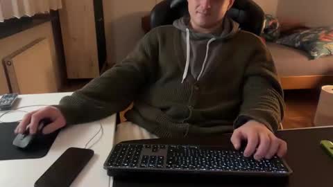 Snapshot of feniopl1 chatting on 02-24-26, 09:57 Bart online show from 02-24-26, 09:57